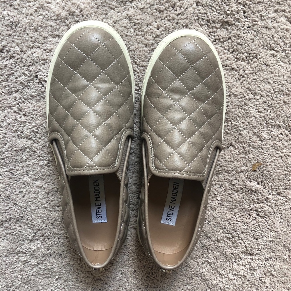 Shoes - Picture 5 of 5
